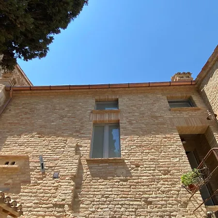 Al Teatro Di Tavignano Cingoli