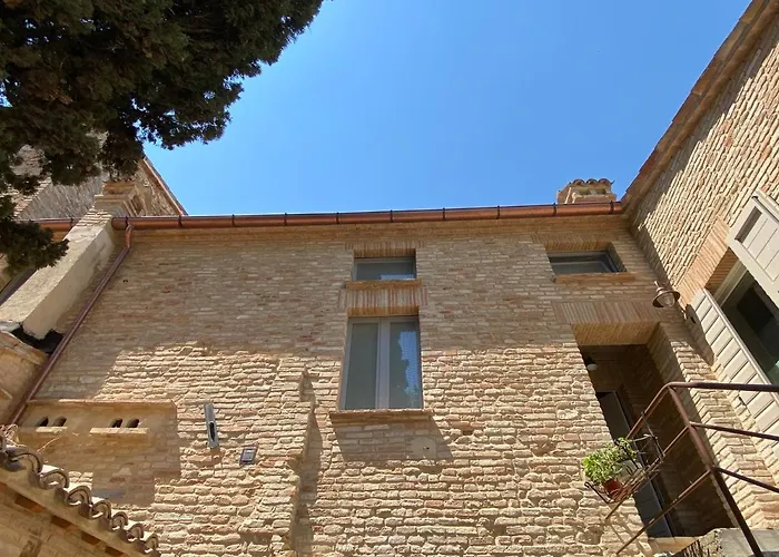 Al Teatro Di Tavignano Cingoli