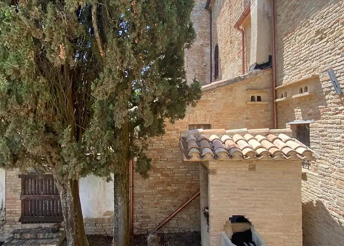 Al Teatro Di Tavignano