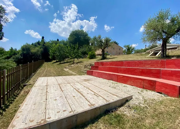 Al Teatro Di Tavignano Cingoli